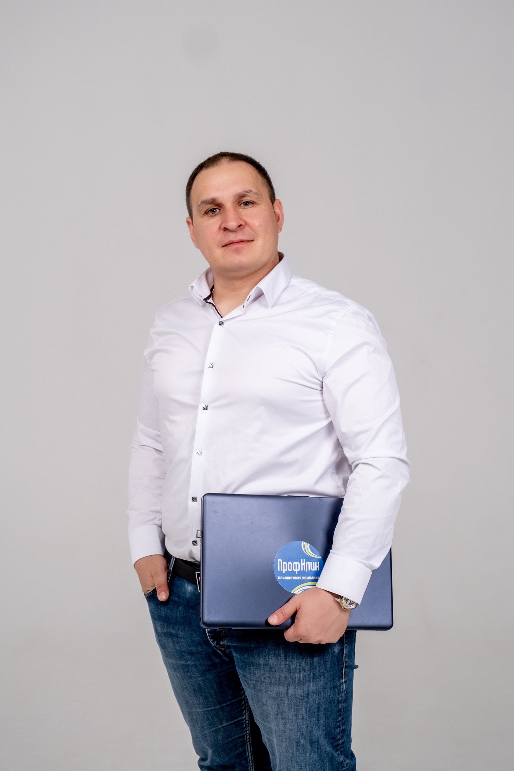 Александр Хохлов Главный по клинингу в Проф Клин Майкоп Республика Адыгея
